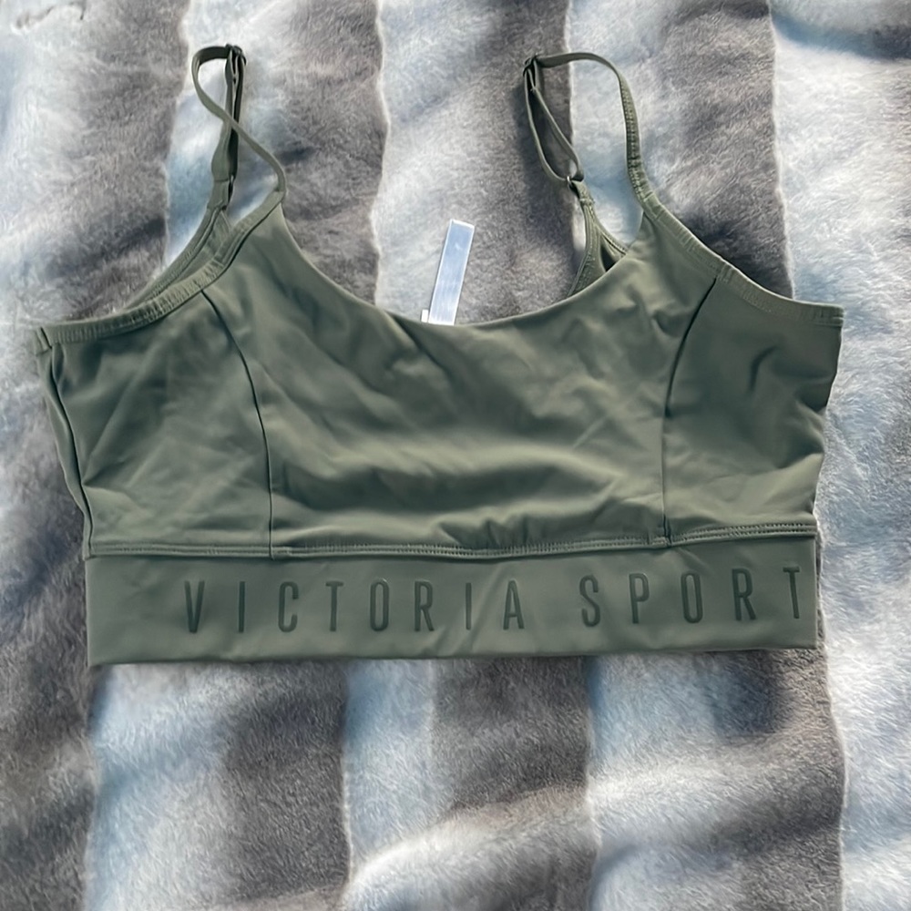 Victoria sport sports bra, no padding, size  small